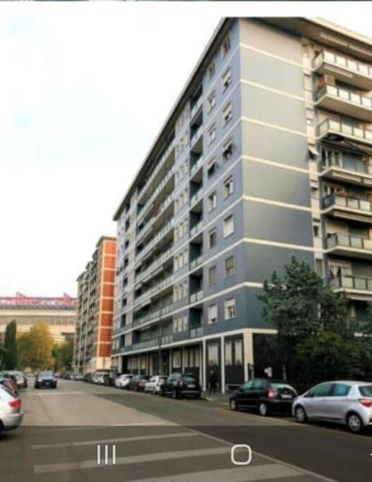 Franco Sansirohouse Rho Mi Fiera Apartment Milan Luaran gambar